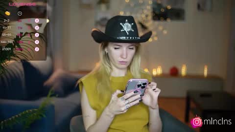 Snapshot of mel_collins chatting on October 30, 3:35 pm MELANIE PVT ONLY 60TK PER MIN online show from October 30, 3:35 pm