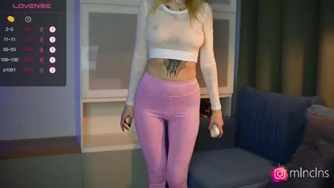 Snapshot of mel_collins chatting on November 3, 1:56 pm MELANIE PVT ONLY 60TK PER MIN online show from November 3, 1:56 pm