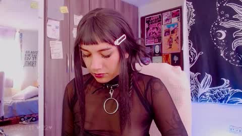 Melissa  -  -  Please help me to reach 100 thumbs up online show from October 2, 7:54 pm