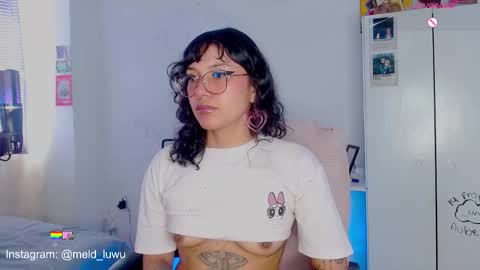 Melissa  -  -  Please help me to reach 100 thumbs up online show from December 18, 5:41 pm