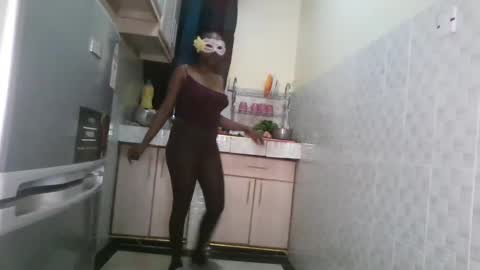 Snapshot of mel_humpjuice chatting on February 17, 6:48 pm mel online show from February 17, 6:48 pm