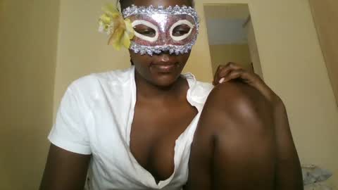 Snapshot of mel_humpjuice chatting on February 26, 1:00 am mel online show from February 26, 1:00 am