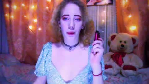 Snapshot of mel_mellie chatting on December 26, 8:11 pm Mel Mellie online show from December 26, 8:11 pm