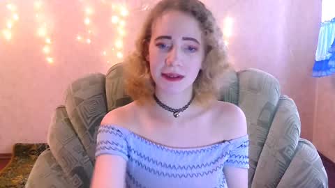 Snapshot of mel_mellie chatting on January 17, 11:06 am Mel Mellie online show from January 17, 11:06 am