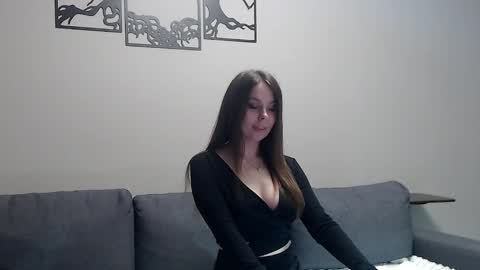 Snapshot of meladams chatting on January 29, 11:35 pm meladams online show from January 29, 11:35 pm