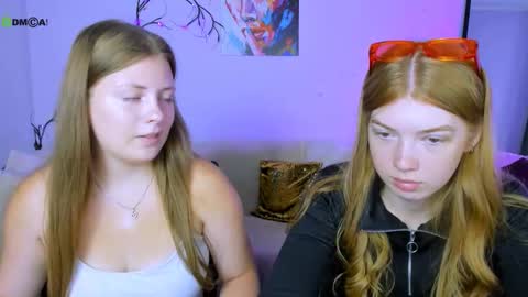 melani_bumm online show from September 13, 5:51 am