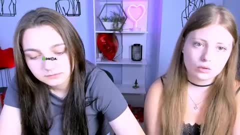 melani_bumm online show from September 15, 5:51 am