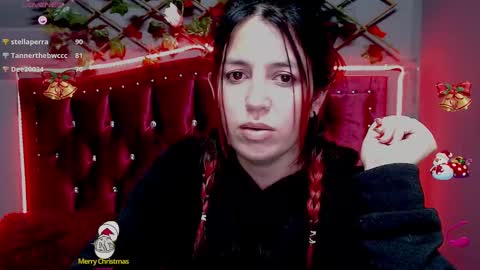 Snapshot of melani_cute01 chatting on December 27, 7:18 am melani_cute01 online show from December 27, 7:18 am