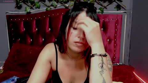 Snapshot of melani_cute01 chatting on December 29, 8:44 am melani_cute01 online show from December 29, 8:44 am