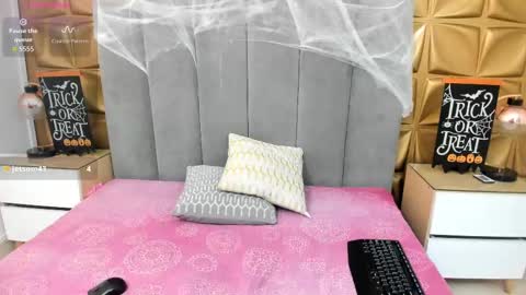 Melani online show from October 6, 2:25 pm