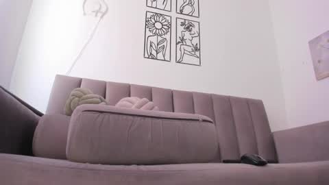 melani greyy online show from November 11, 9:15 pm