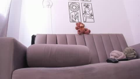 Snapshot of melani_greyy chatting on May 30, 9:12 pm melani greyy online show from May 30, 9:12 pm