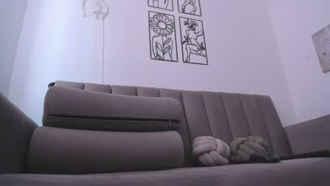 Snapshot of melani_greyy chatting on July 16, 9:43 pm melani greyy online show from July 16, 9:43 pm