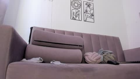 Snapshot of melani_greyy chatting on July 17, 10:36 pm melani greyy online show from July 17, 10:36 pm