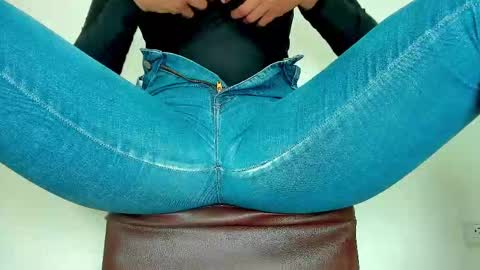 Melania online show from November 21, 12:48 pm