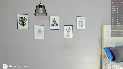 Snapshot of melania_rousse chatting on February 8, 3:31 pm melania_rousse online show from February 8, 3:31 pm