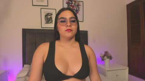 Melanie online show from June 21, 9:17 pm