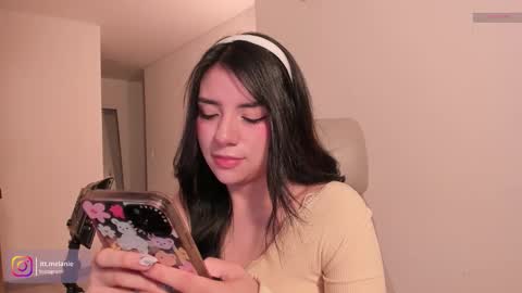 Melanie online show from December 4, 11:24 pm