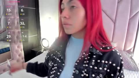 Snapshot of melanie_roux_ chatting on November 5, 11:54 am Melanie roux online show from November 5, 11:54 am