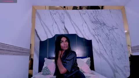 MELANIE online show from December 5, 7:28 am