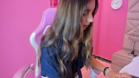 Snapshot of melanie_watson0 chatting on March 16, 12:42 pm Melanie online show from March 16, 12:42 pm