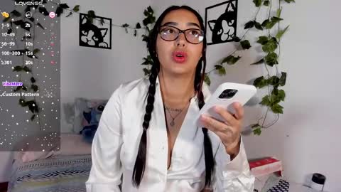 Snapshot of melanieecox chatting on October 9, 11:47 pm Melanie online show from October 9, 11:47 pm