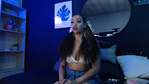 Melanie  online show from October 24, 11:17 am