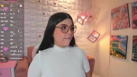 Snapshot of melaniegrayx chatting on April 11, 2:43 pm melaniegrayx online show from April 11, 2:43 pm
