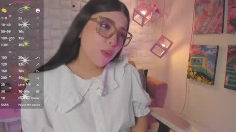 Snapshot of melaniegrayx chatting on May 6, 3:06 pm melaniegrayx online show from May 6, 3:06 pm