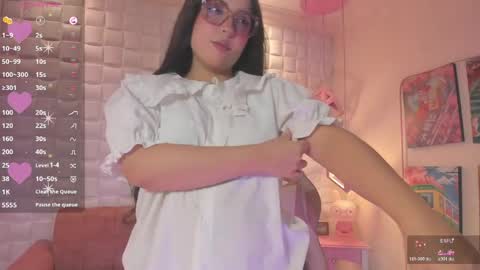 Snapshot of melaniegrayx chatting on May 21, 2:35 pm melaniegrayx online show from May 21, 2:35 pm