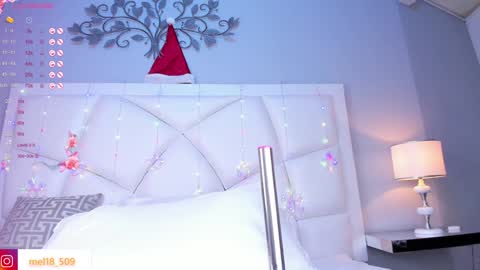 Snapshot of melanieklaus chatting on December 11, 2:44 pm Melanie online show from December 11, 2:44 pm