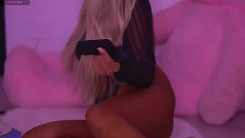OF melanielexxx online show from June 25, 6:56 pm