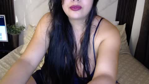 Snapshot of melaniex05 chatting on April 3, 4:32 am Melanie online show from April 3, 4:32 am