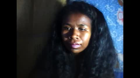 melanih online show from February 3, 2:45 pm