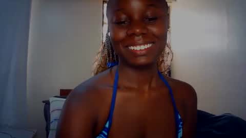 Snapshot of melanin_sassy96 chatting on September 26, 7:45 am bad lil shawry online show from September 26, 7:45 am
