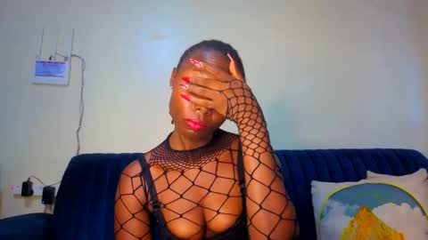 Snapshot of melanin_sassy96 chatting on May 11, 2:45 pm bad lil shawry online show from May 11, 2:45 pm