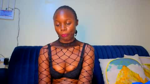 Snapshot of melanin_sassy96 chatting on May 11, 4:04 pm bad lil shawry online show from May 11, 4:04 pm