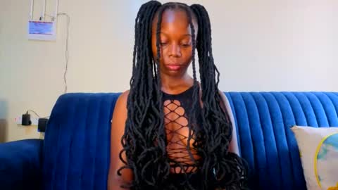 Snapshot of melanin_sassy96 chatting on May 25, 5:46 am bad lil shawry online show from May 25, 5:46 am