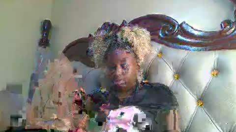 Snapshot of melaninblue chatting on May 19, 4:57 pm melaninblue online show from May 19, 4:57 pm