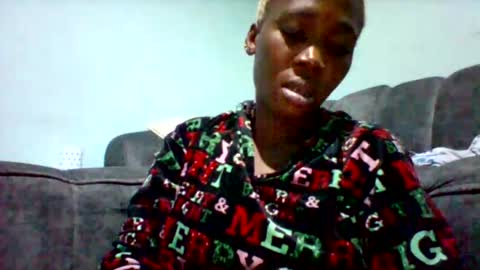 melaninndriping online show from November 4, 8:41 pm