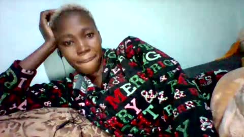 melaninndriping online show from November 10, 8:19 pm