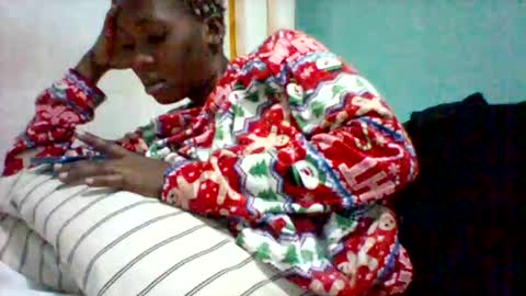 melaninndriping online show from November 30, 6:28 am