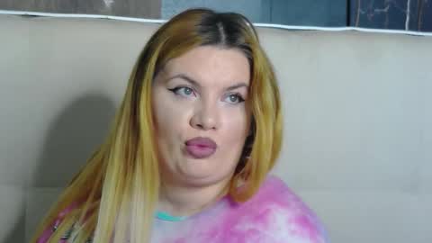 melanniebrown online show from November 29, 9:23 am