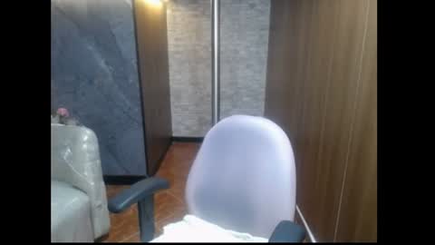 melanny_petite online show from July 13, 12:19 pm