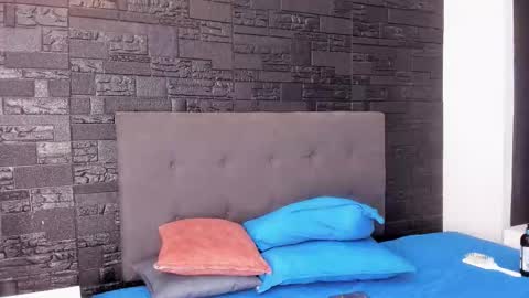 Snapshot of melannycollins__ chatting on November 13, 1:54 pm Melanny online show from November 13, 1:54 pm