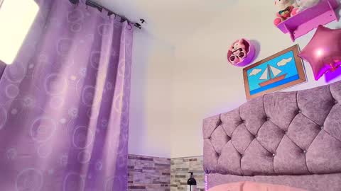 Melanny taylor online show from January 19, 7:57 am