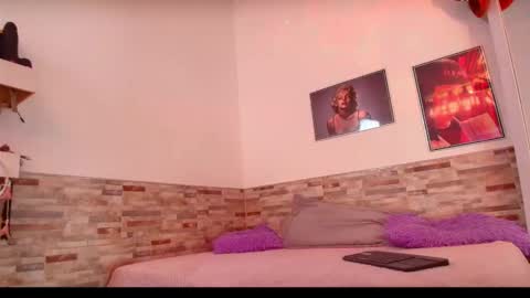 Melanny taylor online show from December 19, 8:38 pm