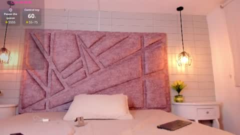 melany_heaven online show from June 19, 10:24 pm