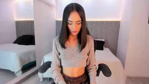 Snapshot of melany_hoffman chatting on October 11, 9:24 pm melany_hoffman online show from October 11, 9:24 pm