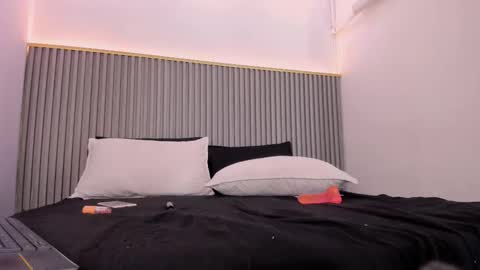 Snapshot of melany_hoffman chatting on October 22, 11:48 pm melany_hoffman online show from October 22, 11:48 pm